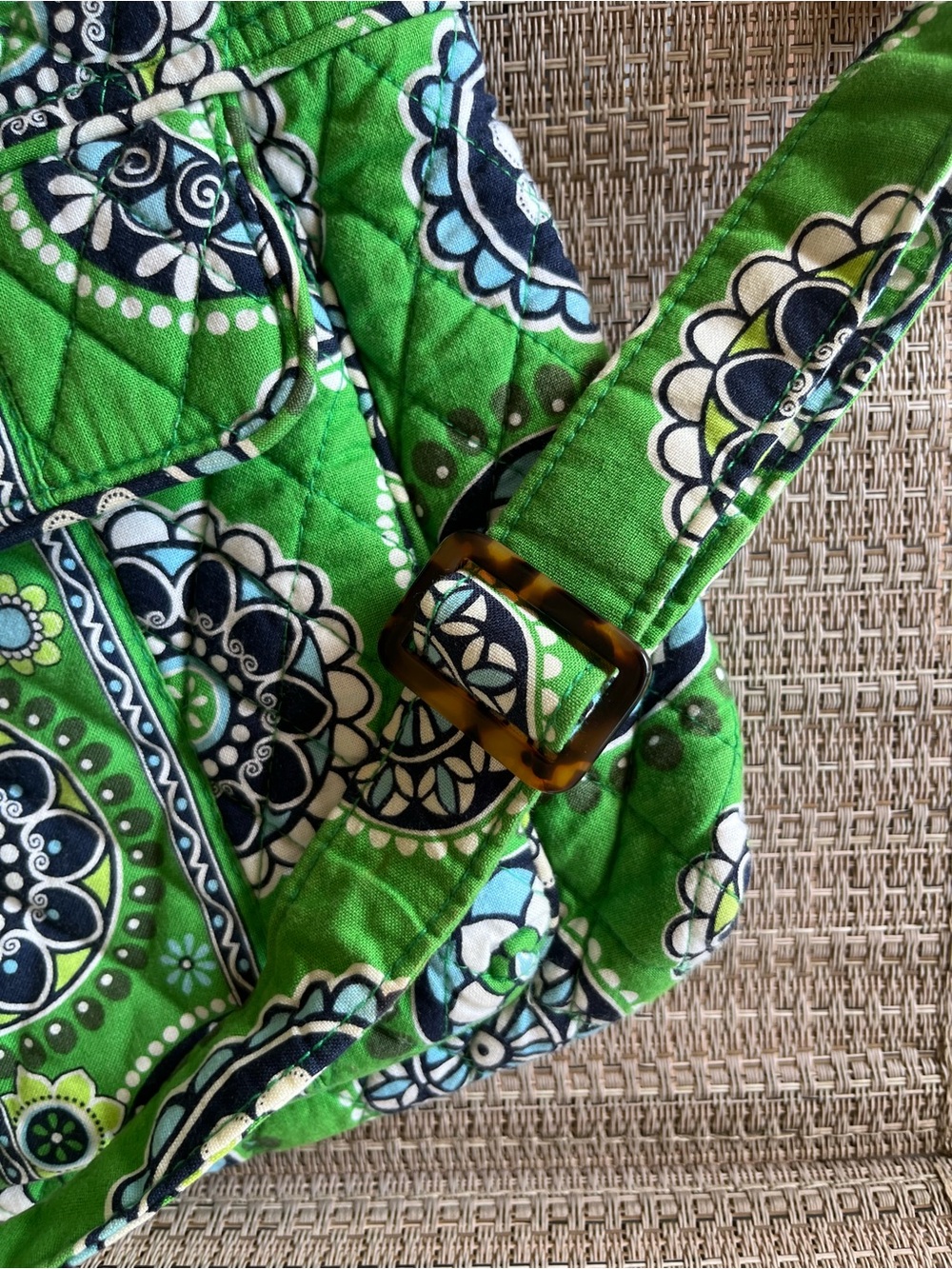 Vera Bradley Cupcakes Green Quilted Floral Medallion Crossbody Boho - Picture 7 of 10